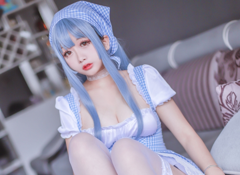 日奈娇《蓝色女仆》!体验清新蓝白色调的童话世界!