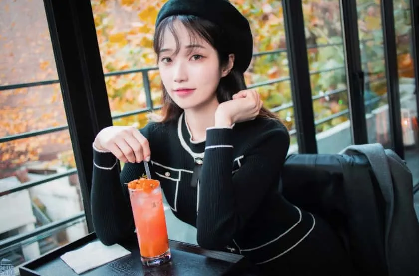 [BLUECAKE] Bambi (밤비) – Autumn赏析插图1