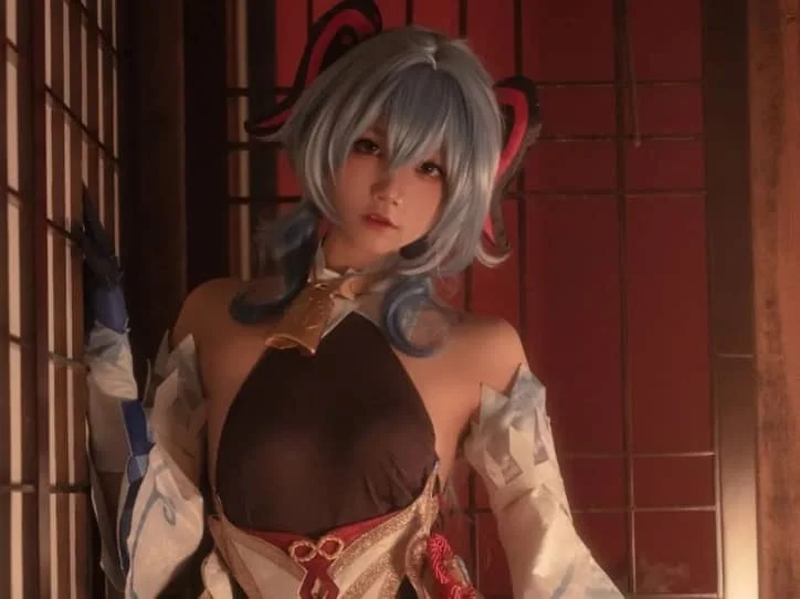 五更百鬼小姐姐尽显魅力，《甘雨》cosplay打造强大战士形象！-ACGAI艺图