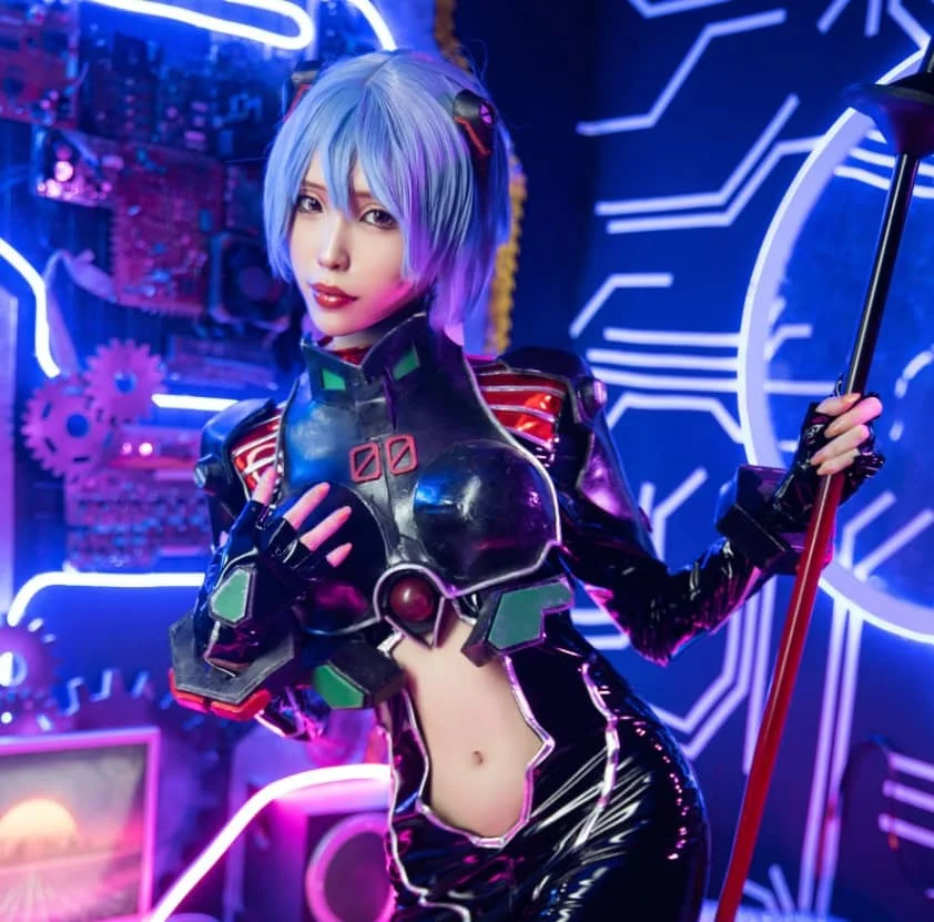 eliza喵喵小姐姐cos《绫波丽》完美还原,28p作品赏析插图2 eliza喵喵小姐姐cos《绫波丽》完美还原,28p作品赏析插图2