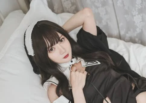 萌萌哒的51酱小姐姐cos《修女》，你准备好被治愈了吗插图3