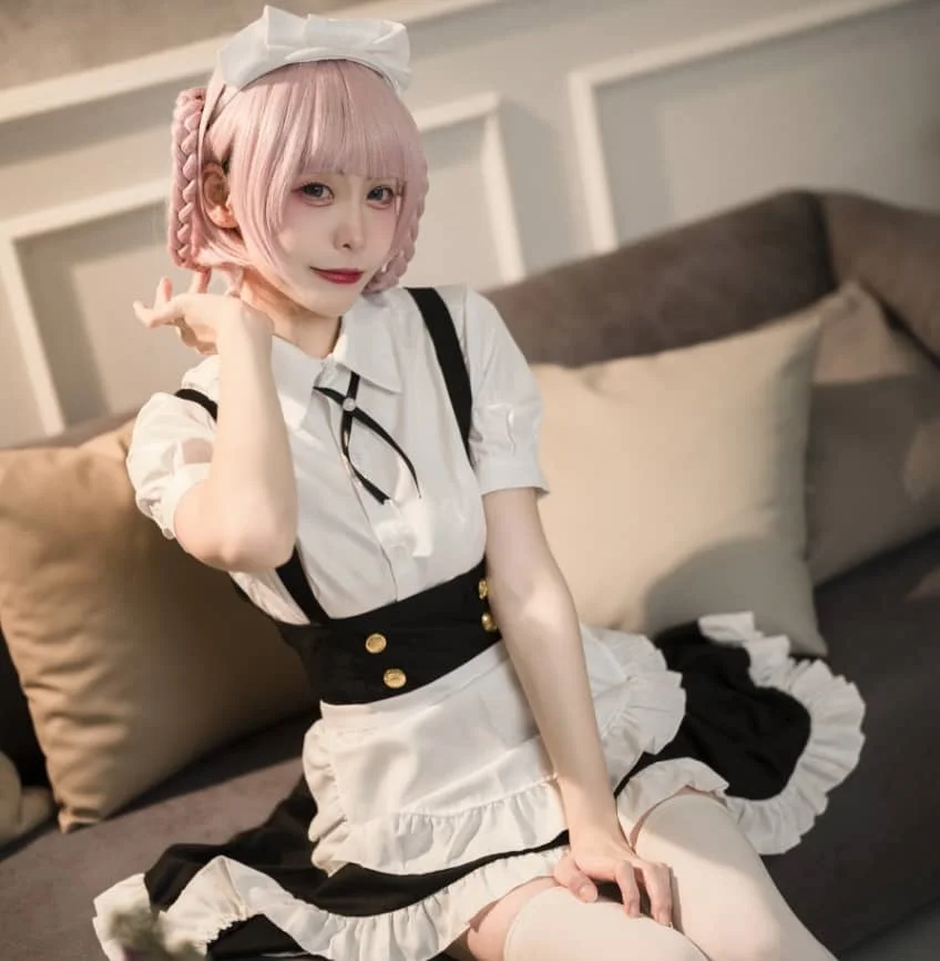 樱岛嗷一《七草荠女仆》:甜美与魅惑的完美融合插图3 樱岛嗷一《七草荠女仆》:甜美与魅惑的完美融合插图3