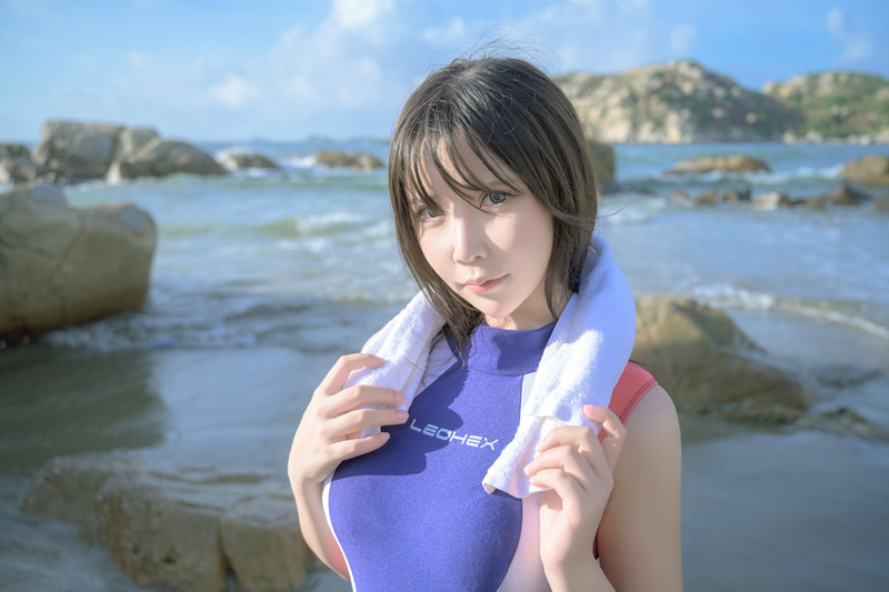 抱走莫子aa/中岛莫之子i竞技泳衣：活力四射的海边写真