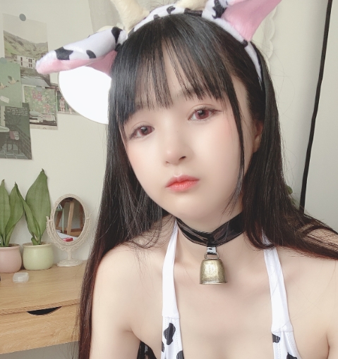 桜井宁宁《奶牛少女》Cosplay作品赏析：俏皮与可爱并存的少女形象插图3