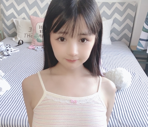 桜井宁宁《少女的日常》Cosplay作品赏析:清新与自然的少女气质插图3 桜井宁宁《少女的日常》Cosplay作品赏析:清新与自然的少女气质插图3