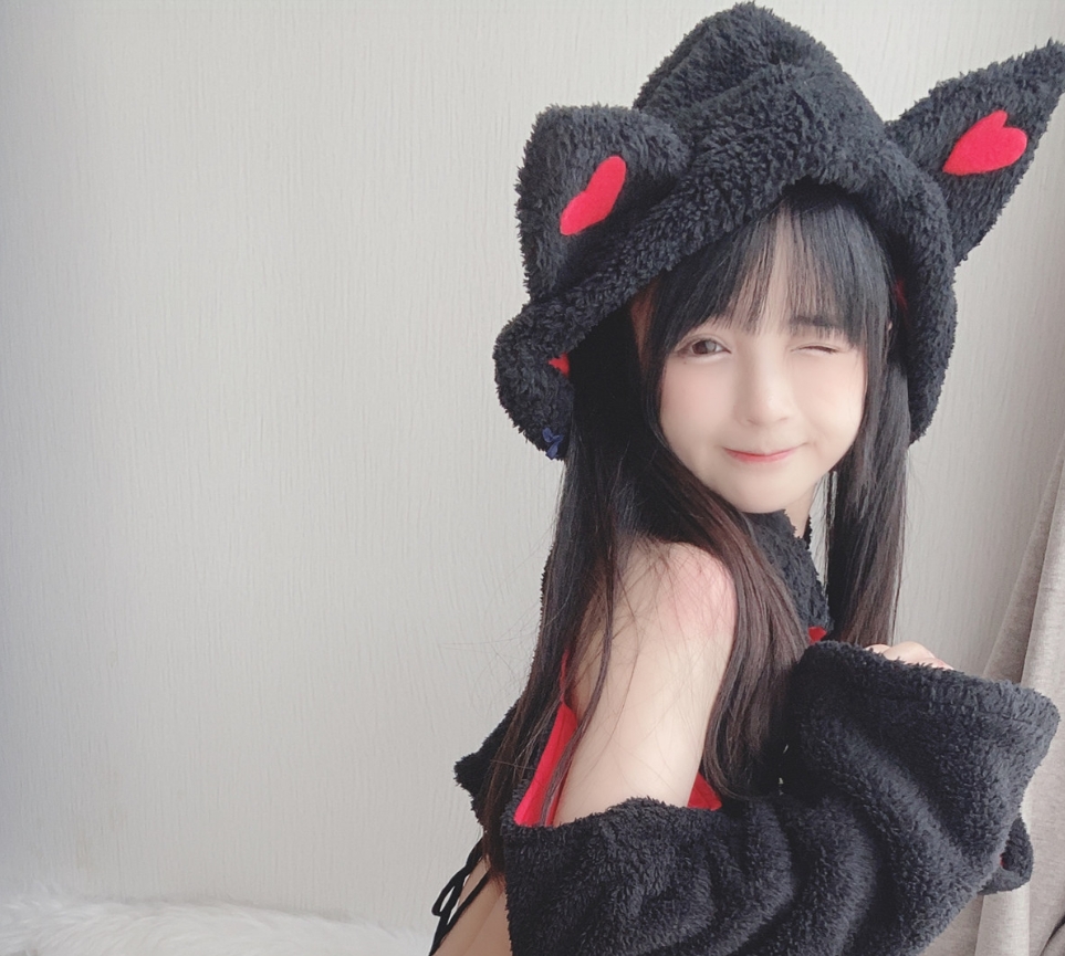 桜井宁宁《小黑猫》cosplay:可爱俏皮与猫咪灵动的完美融合插图3 桜井宁宁《小黑猫》cosplay:可爱俏皮与猫咪灵动的完美融合插图3
