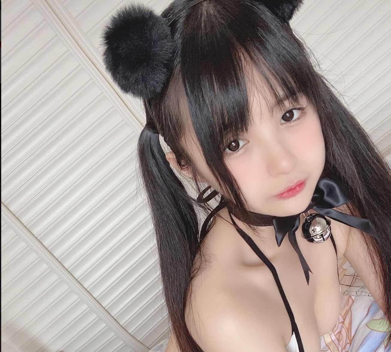 桜井宁宁的《小熊猫拟人》:萌态十足,甜美与俏皮的完美结合插图1 桜井宁宁的《小熊猫拟人》:萌态十足,甜美与俏皮的完美结合插图1