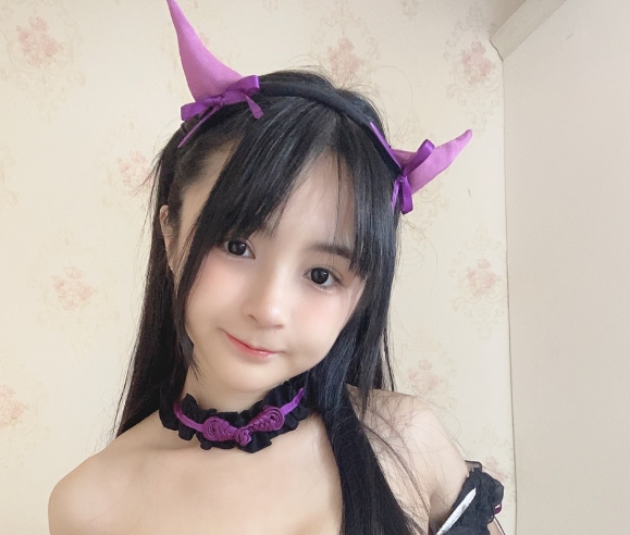 桜井宁宁的万圣节小恶魔:甜美与俏皮的鬼魅融合插图3 桜井宁宁的万圣节小恶魔:甜美与俏皮的鬼魅融合插图3