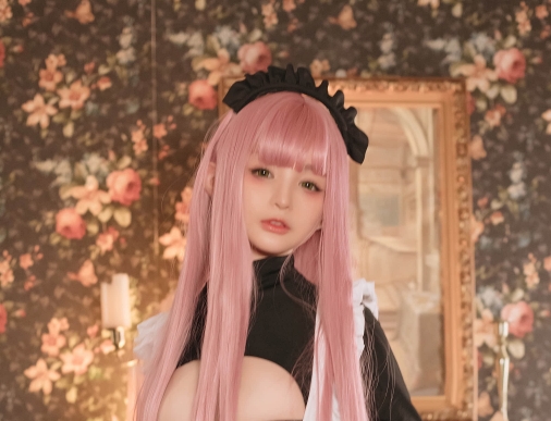 桜井宁宁的《复古女仆》：甜美与优雅的完美交织