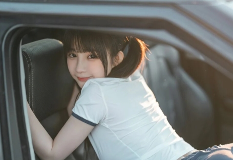 桜井宁宁体操服：青春气息与活力展现插图4