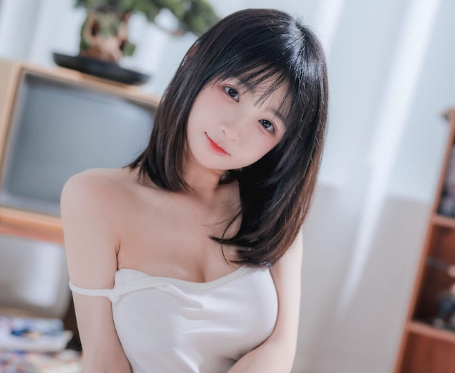 桜井宁宁的夏日情事——一场温暖的视觉盛宴