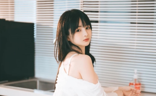 桜井宁宁“人妻”风格:温柔而优雅的居家氛围插图4 桜井宁宁“人妻”风格:温柔而优雅的居家氛围插图4