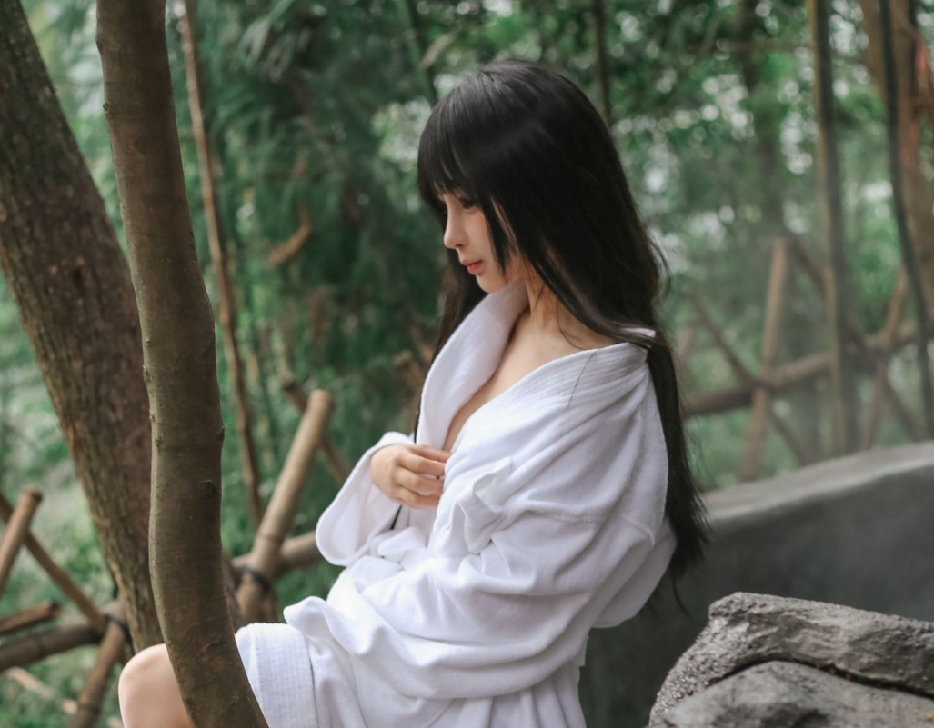 桜井宁宁 “温泉”浴袍：尽享宁静与美丽插图3