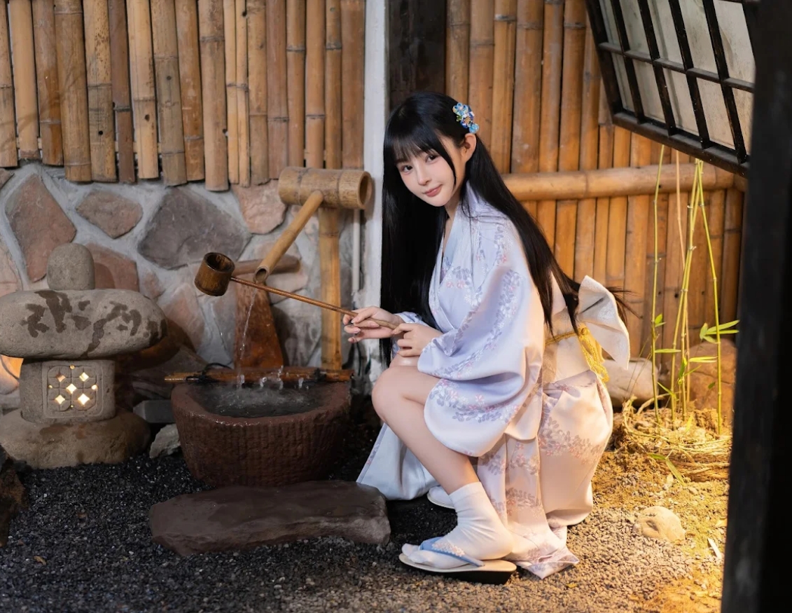 桜井宁宁的《和服浴衣》作品——柔美与传统的交织插图3