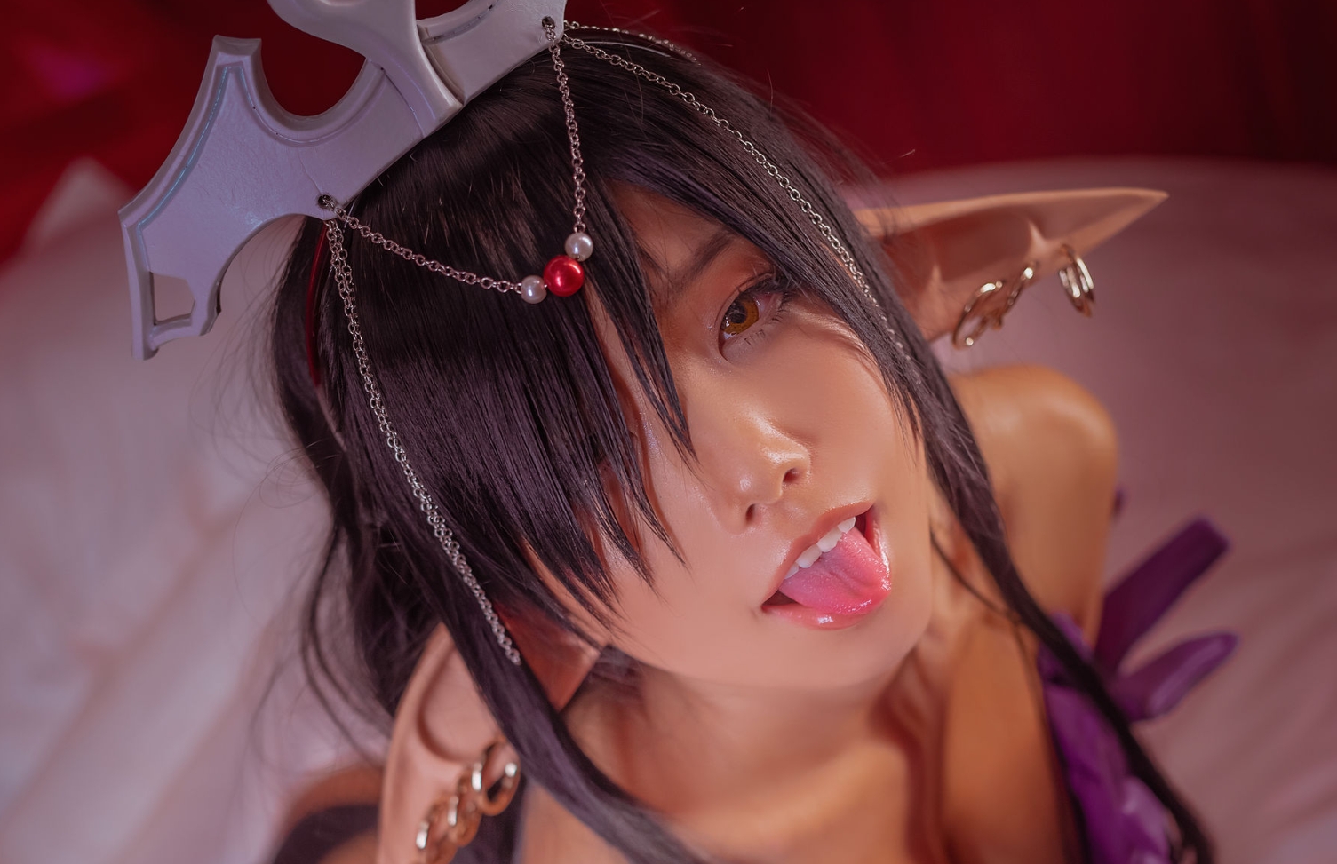 水淼aqua的《黑暗精灵女王》：魔法与魅力的完美结合插图4