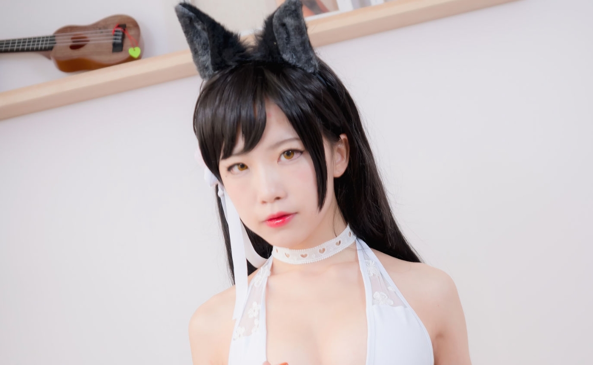 水淼aqua倾情演绎爱宕犬水着 Cosplay:俏皮与性感并存