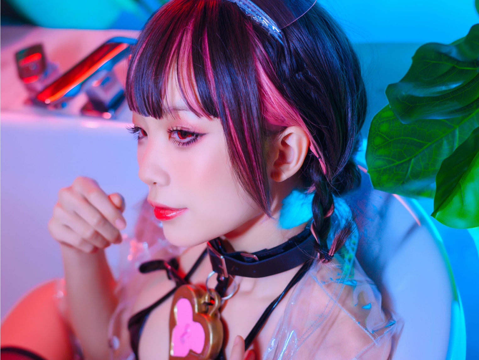 水淼aqua的”愈合”——一场色彩与魅力的碰撞插图3 水淼aqua的”愈合”——一场色彩与魅力的碰撞插图3