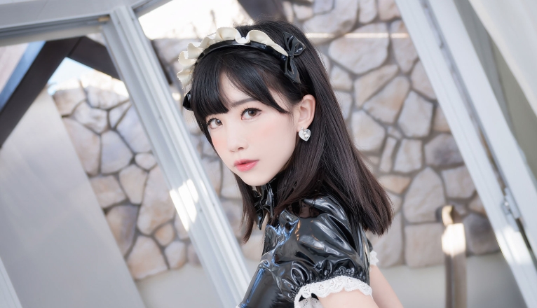 水淼aqua《黑胶衣》:展现完美融合的魅力与力量插图4 水淼aqua《黑胶衣》:展现完美融合的魅力与力量插图4