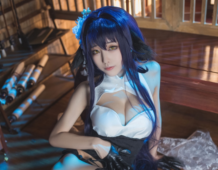 水淼aqua的吾妻Cos:神秘、优雅与致命吸引力的完美结合插图3 水淼aqua的吾妻Cos:神秘、优雅与致命吸引力的完美结合插图3