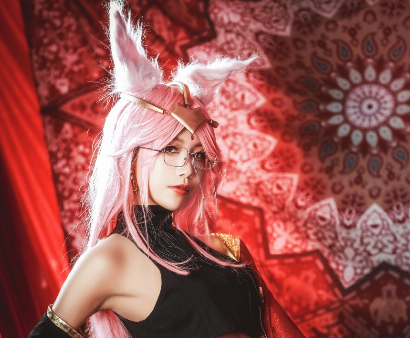 水淼aqua的《玉藻前柯杨斯卡娅》Cosplay：狐耳粉发，魅惑感拉满！插图4