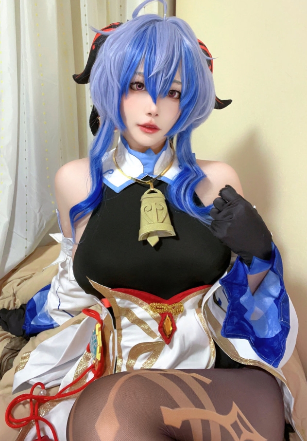Dakki伊写真合集下载:崩坏阮梅与原神甘雨高颜值Cosplay精彩呈现插图2 Dakki伊写真合集下载:崩坏阮梅与原神甘雨高颜值Cosplay精彩呈现插图2
