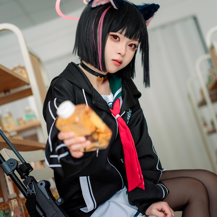 矢量鱼写真合集下载:蓝丝绷带、猫耳校服双形态少女COS美图推荐插图2 矢量鱼写真合集下载:蓝丝绷带、猫耳校服双形态少女COS美图推荐插图2