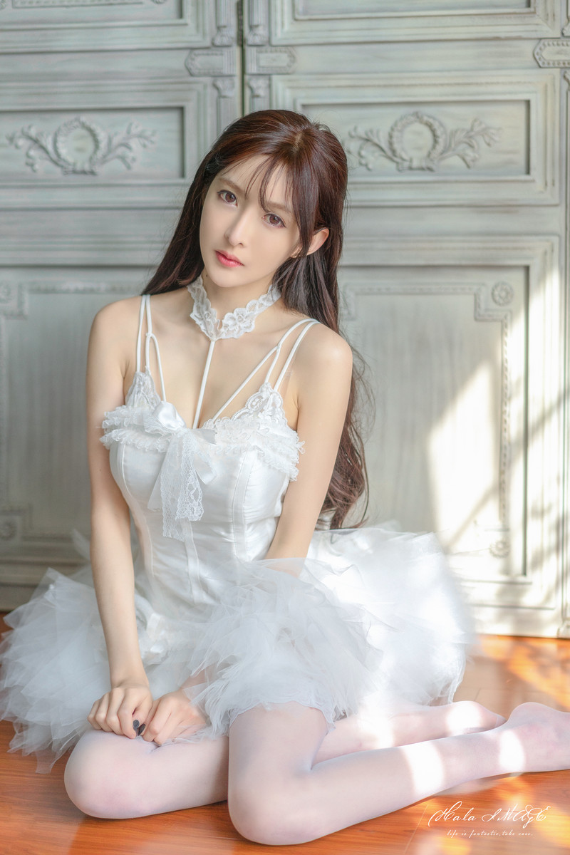 王羽杉个人资料与写真鉴赏：曾登《男人装》封面的斗鱼人气女王插图3