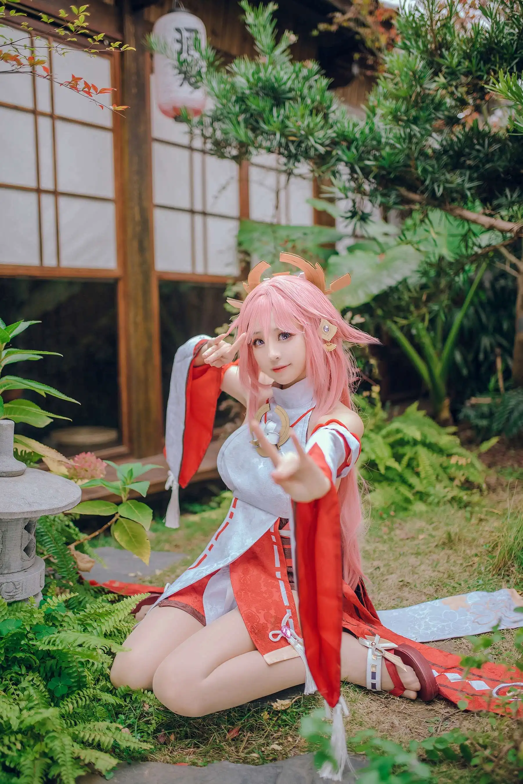 Miko酱ww 2026 视觉全集:领略“鸣神大社宫司”与“暖屋少女”的百变张力插图1 Miko酱ww 2026 视觉全集:领略“鸣神大社宫司”与“暖屋少女”的百变张力插图1