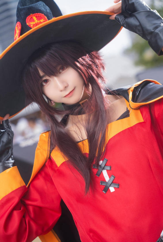 柔软度天花板!深度解析柳丸:为何她的高难度姿势能风靡全球?插图1 柔软度天花板!深度解析柳丸:为何她的高难度姿势能风靡全球?插图1