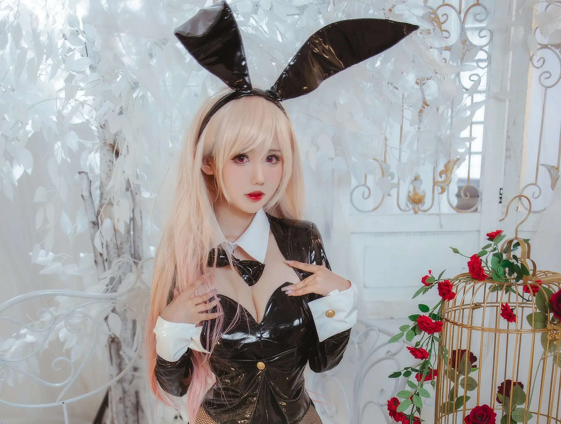 艺术生跨界奇迹!仙女月:不仅有傲人事业线,更是亲手打造道具的职人博主插图2 艺术生跨界奇迹!仙女月:不仅有傲人事业线,更是亲手打造道具的职人博主插图2