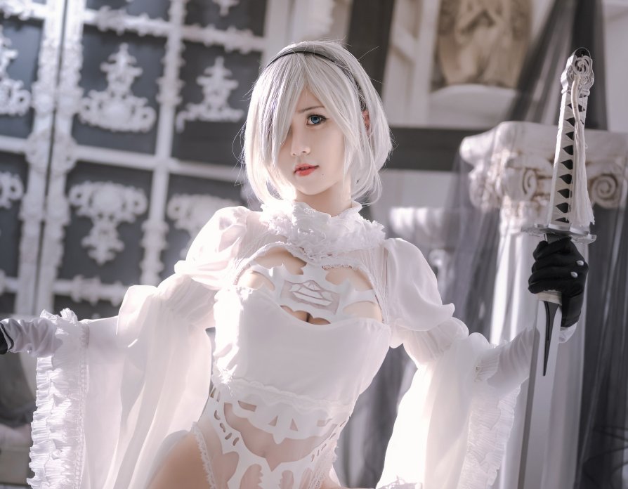 桜满三时《2B花嫁》:纯白婚纱幻想里的冷感战斗美学插图 桜满三时《2B花嫁》:纯白婚纱幻想里的冷感战斗美学插图