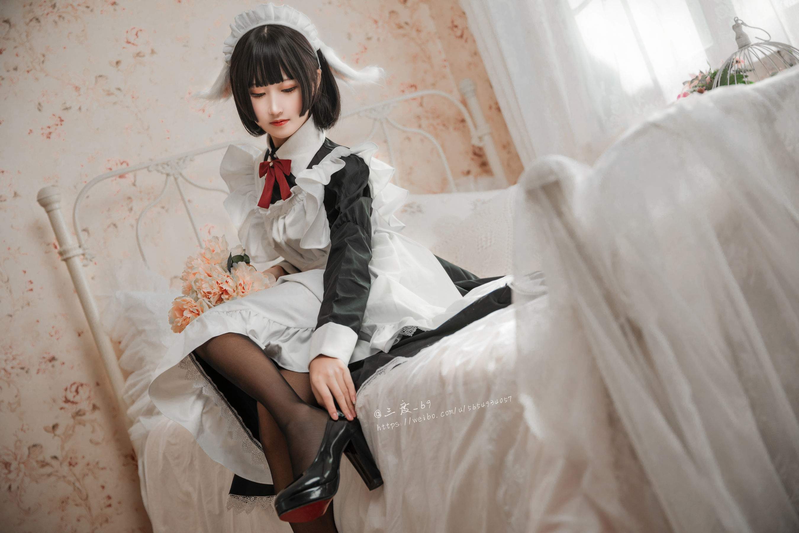 三度_69《兔耳女仆》:柔和卧室氛围里的甜美女仆写真插图 三度_69《兔耳女仆》:柔和卧室氛围里的甜美女仆写真插图